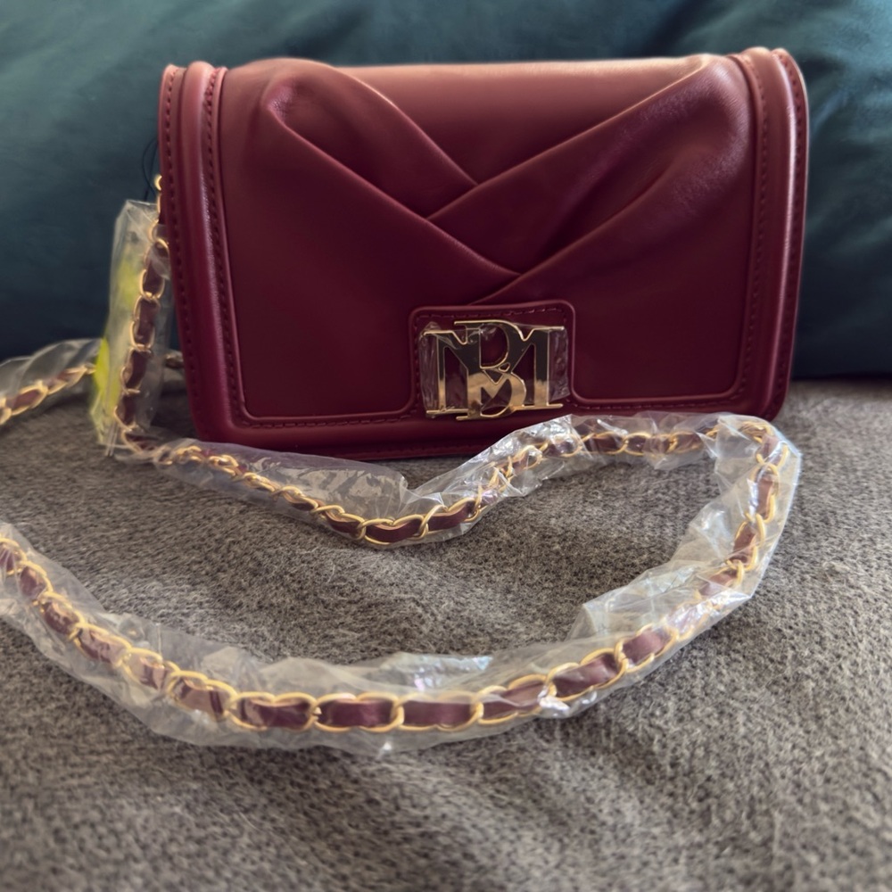 Badgley Mischka Clutch/Crossbody Vegan Leather Maroon & Gold Tone New With Tags